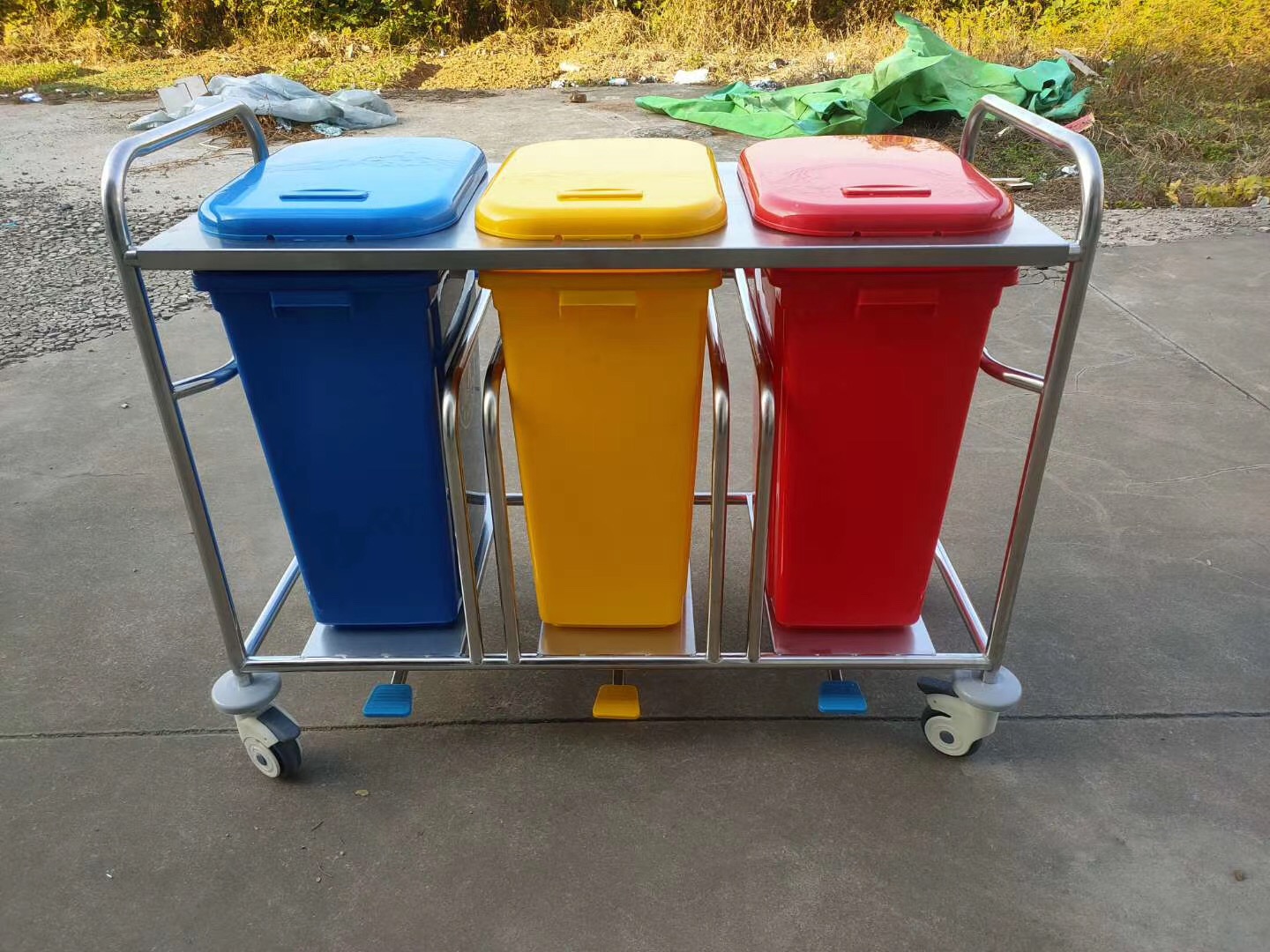 不銹鋼三桶污物車(chē)