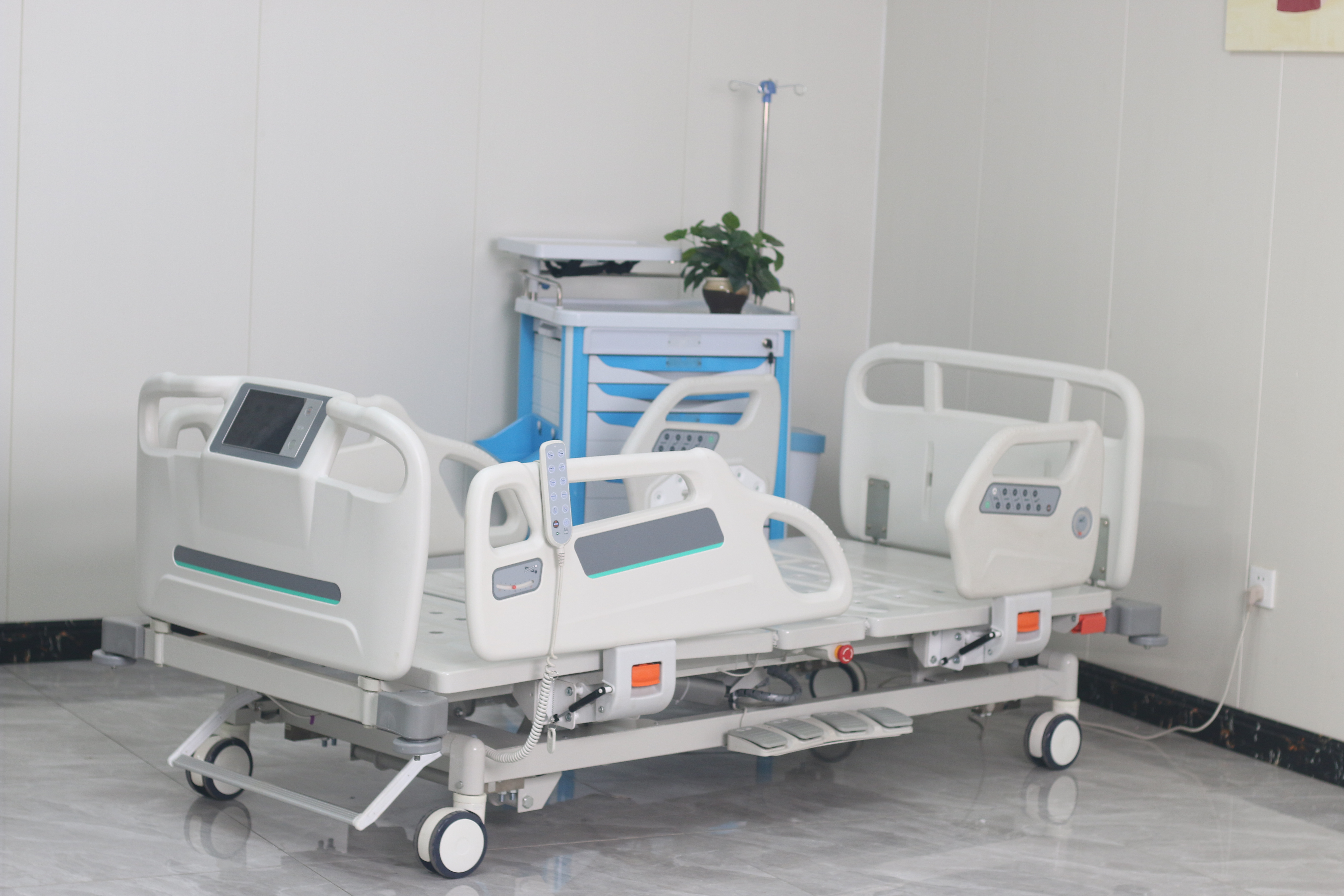 ICU電動病床