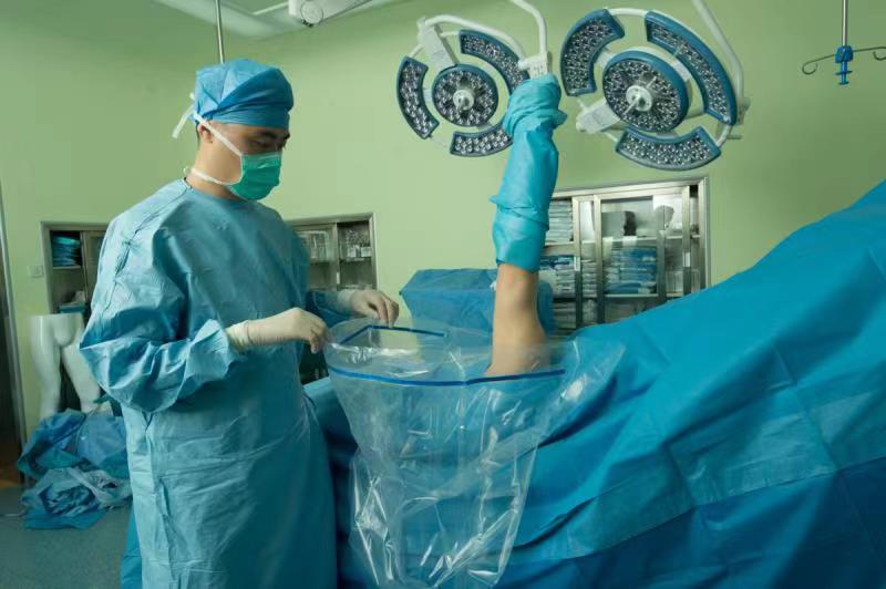 手術(shù)衣、手術(shù)包、臺布等